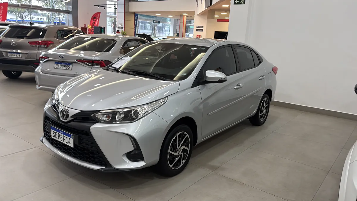 Yaris Xs Sedan